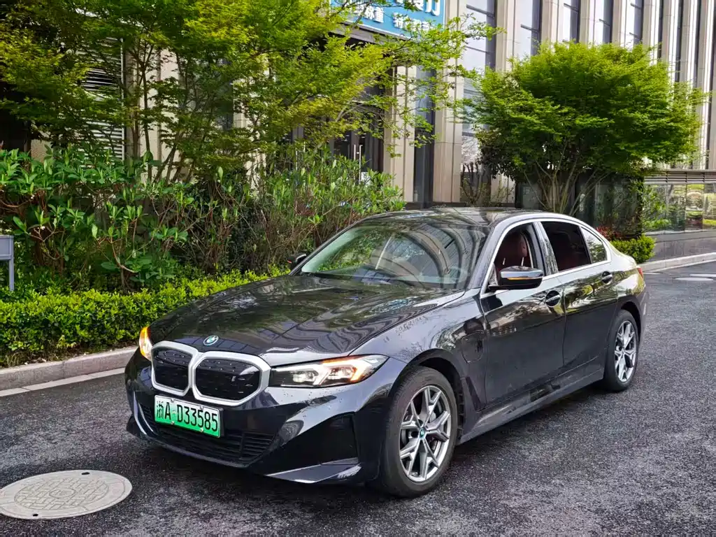 BMW i3 2024