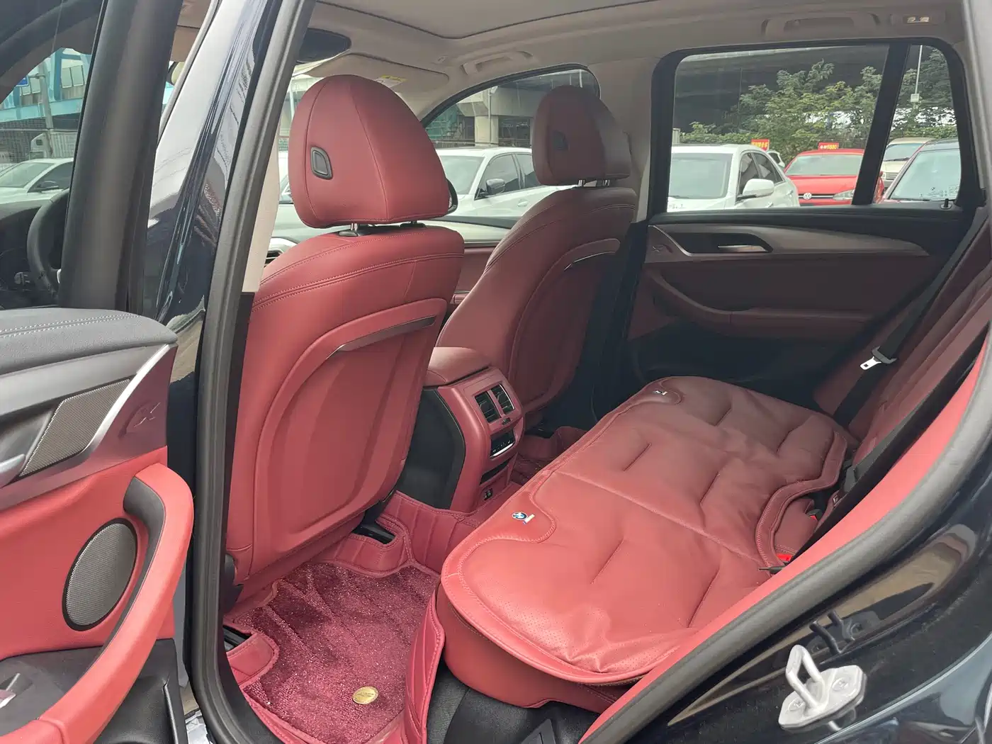 BMW iX3 2024