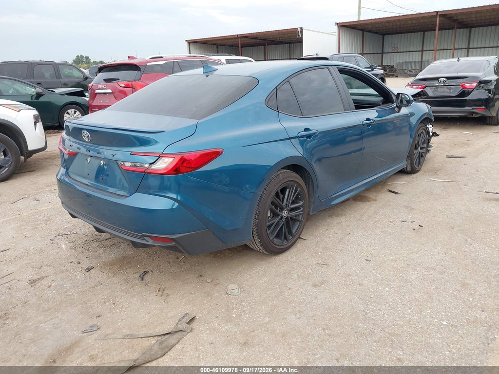 Toyota Camry 2025