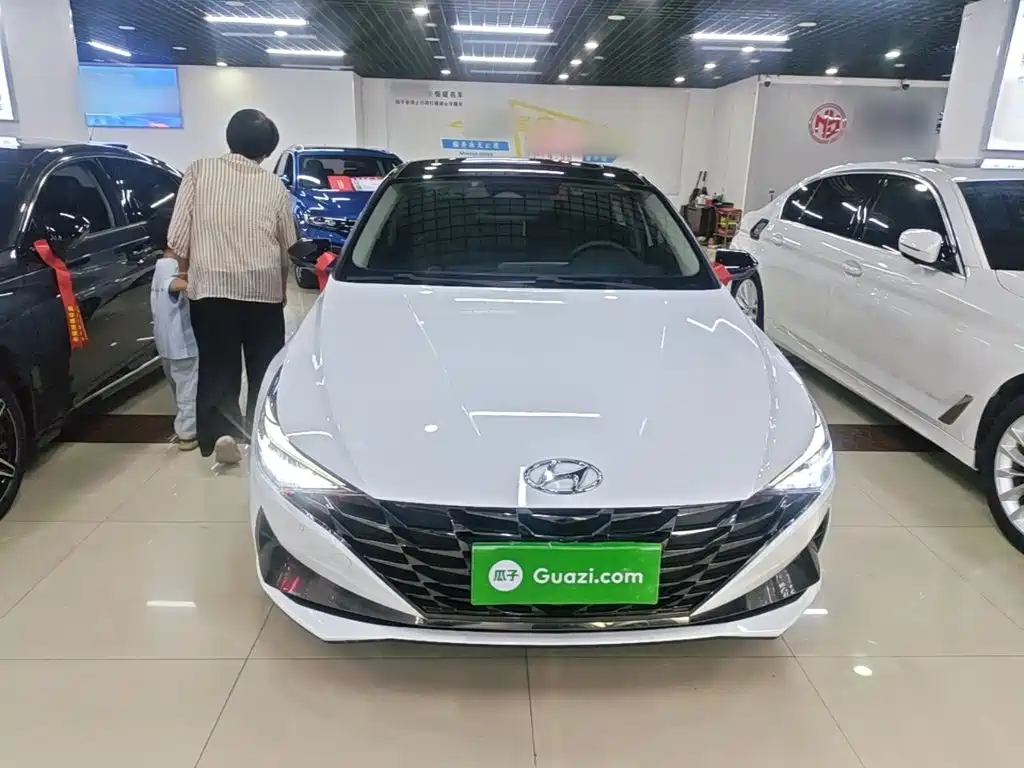 Hyundai Elantra 2021