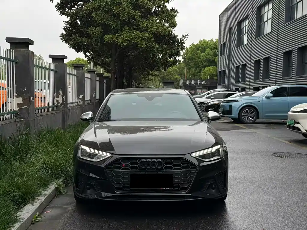 Audi S4 2023