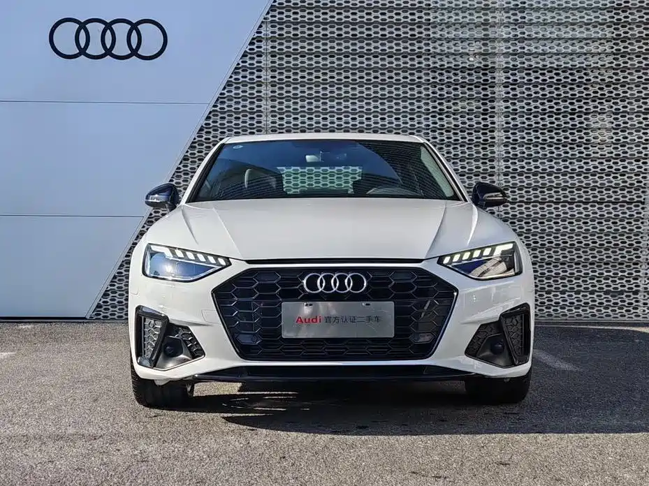 Audi A4 2023