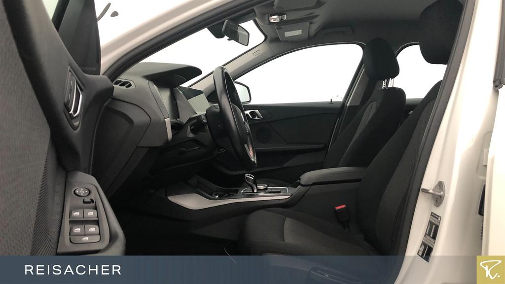 BMW 118 2023