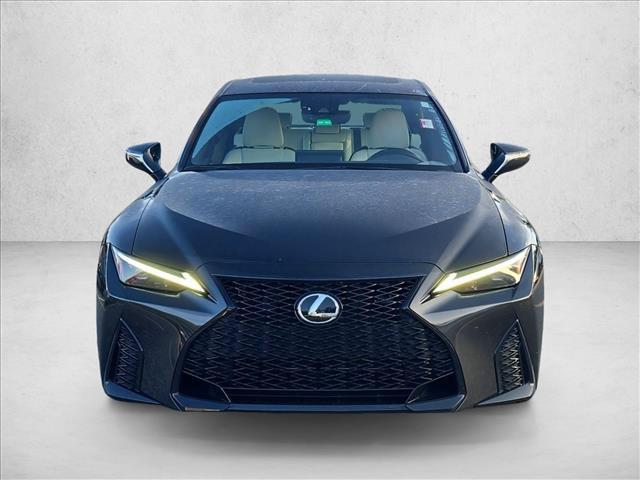 Lexus IS 300 2024