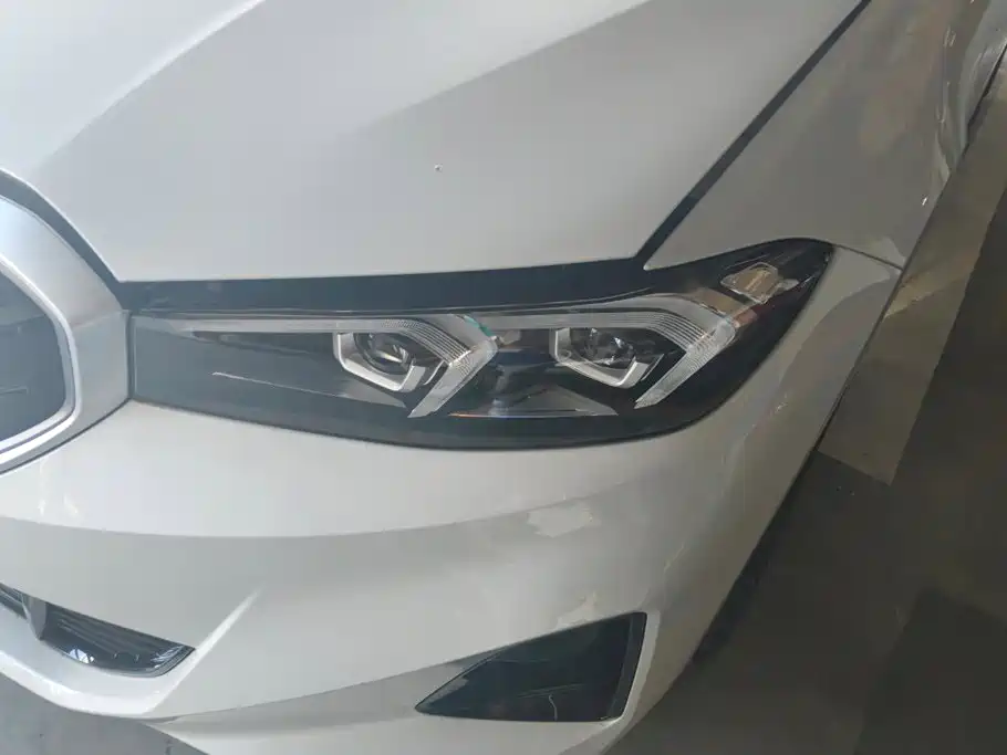 BMW i3 2024