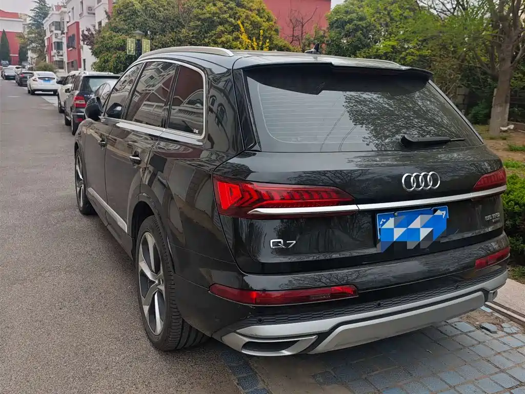 Audi Q7 2023