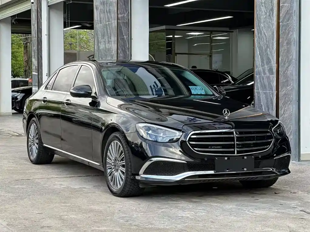 Mercedes-Benz E-Класс 2021