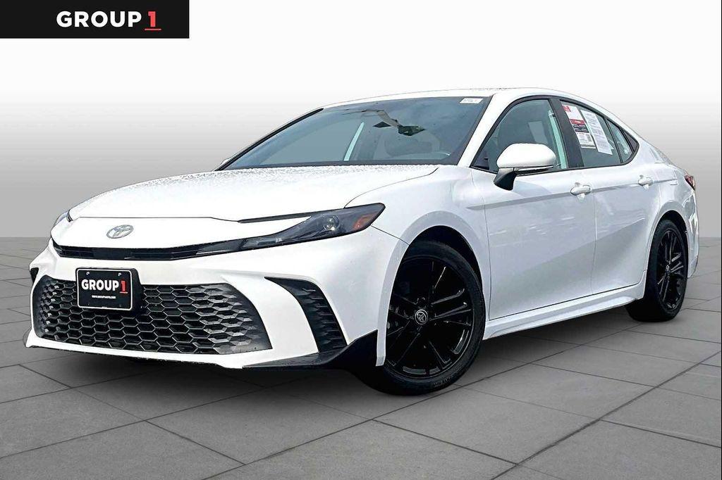 Toyota Camry 2025