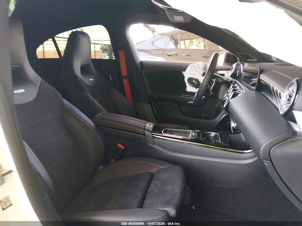 Mercedes-Benz CLA 2025