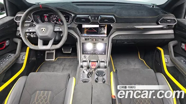 Lamborghini Urus 2024