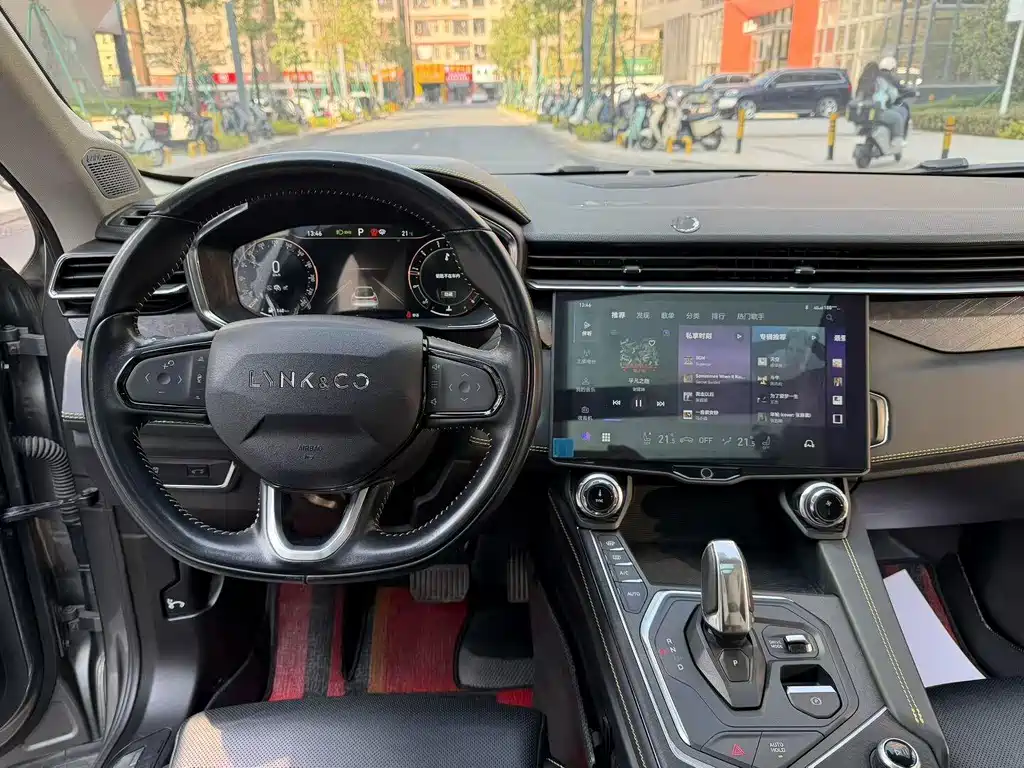 Lynk & Co 05 2022