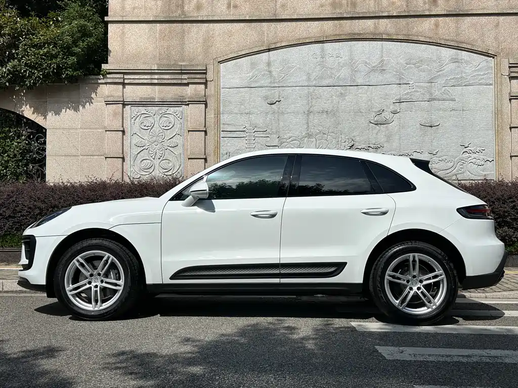 Porsche Macan 2024