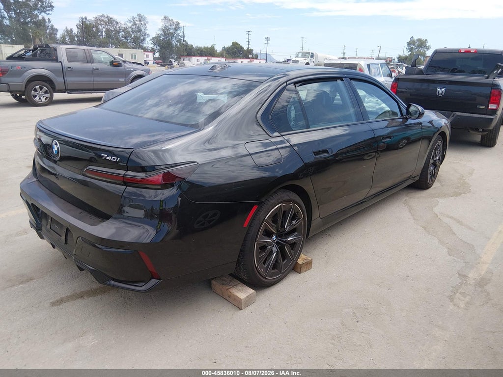 BMW 740 2025