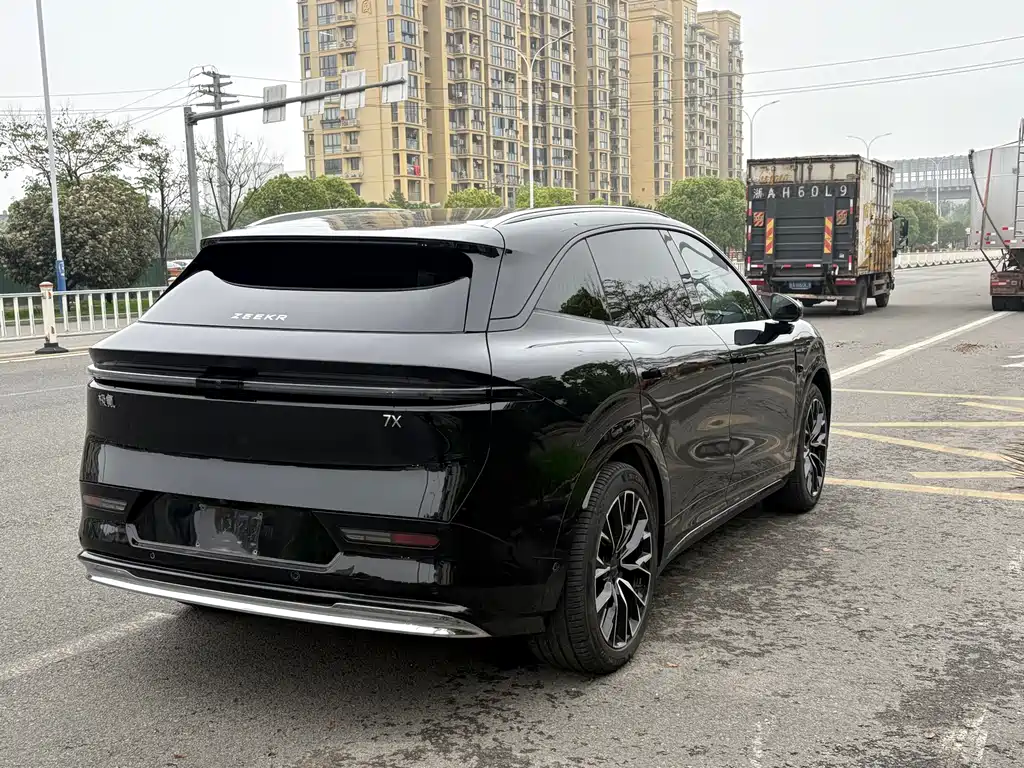 Zeekr 7X 2025