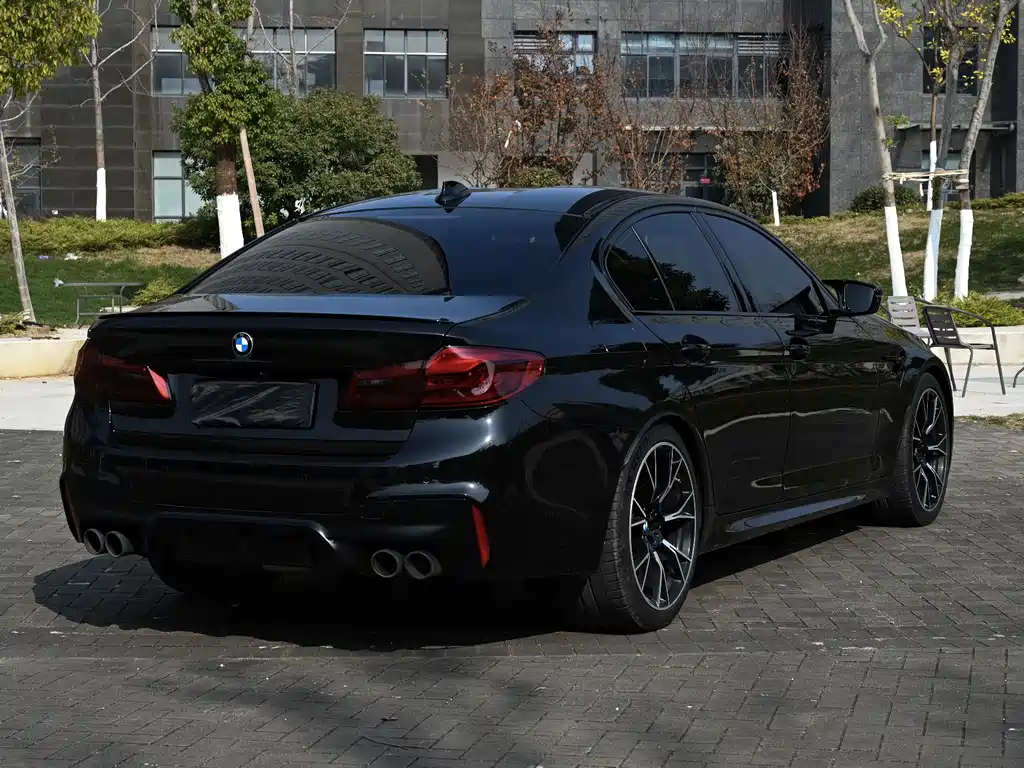 BMW M5 2020