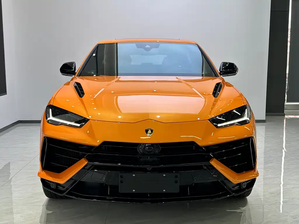 Lamborghini Urus 2024