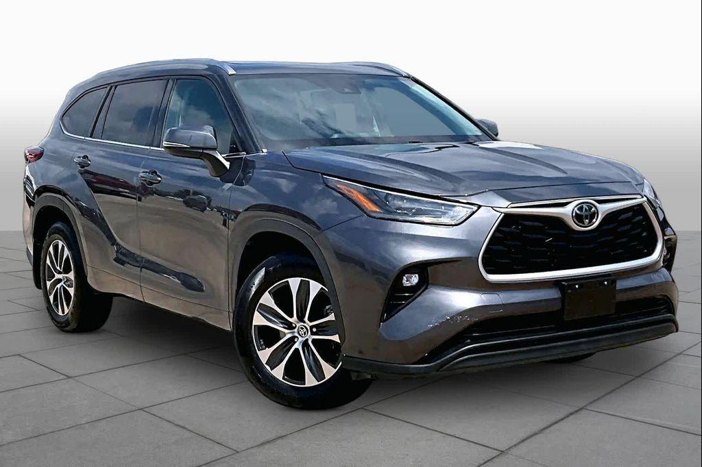 Toyota Highlander 2021