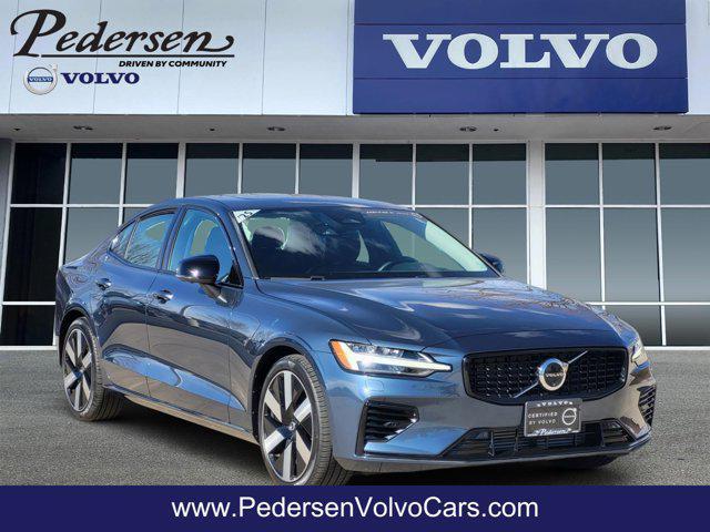 Volvo S60 2025