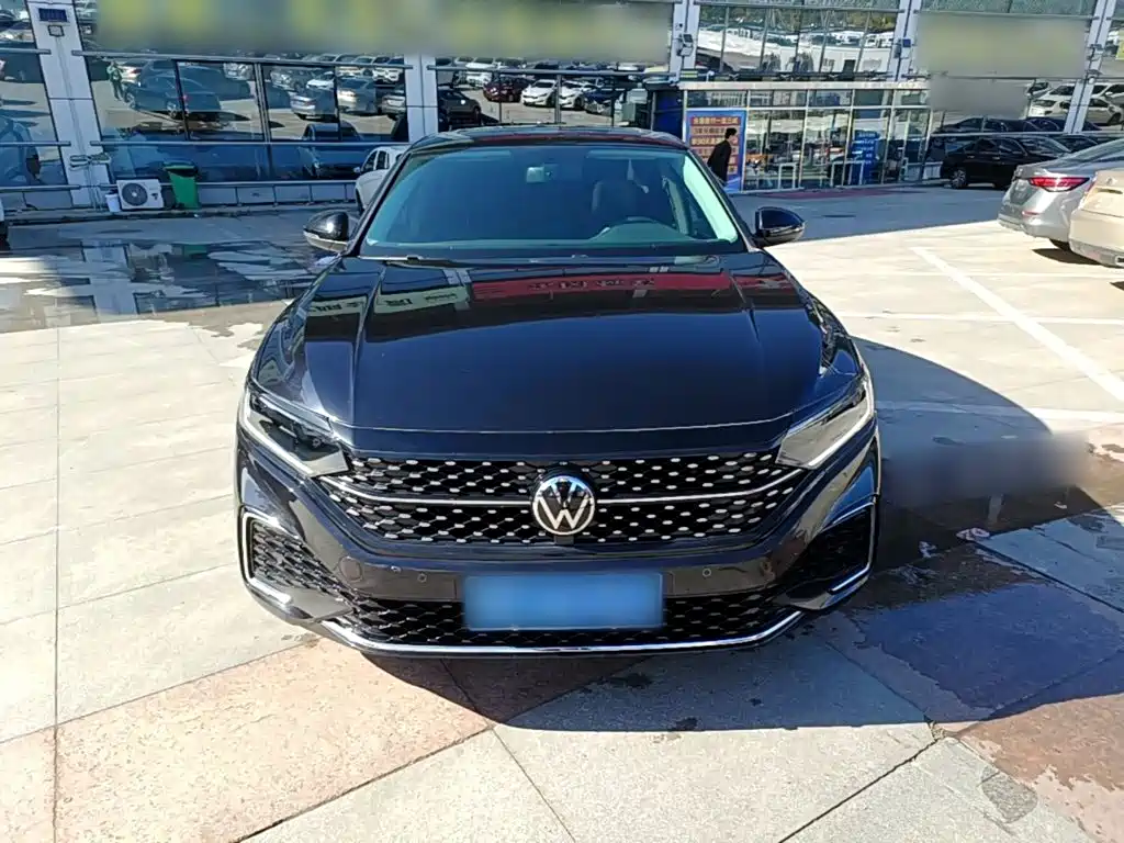 Volkswagen Passat 2025