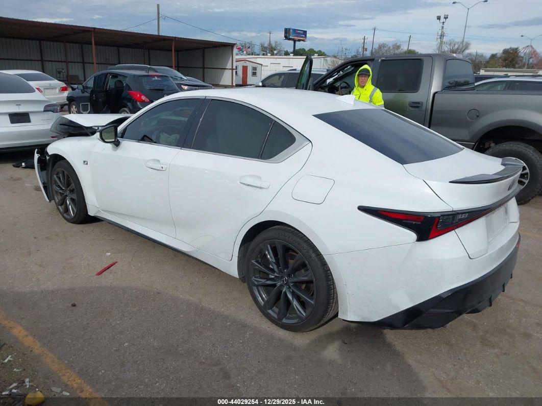 Lexus IS 2023