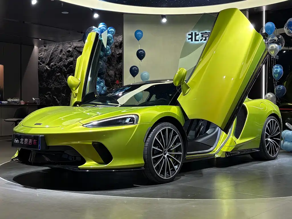 McLaren GT 2023