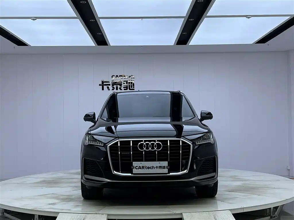 Audi Q7 2021