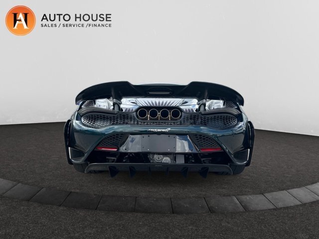 McLaren 765LT 2022