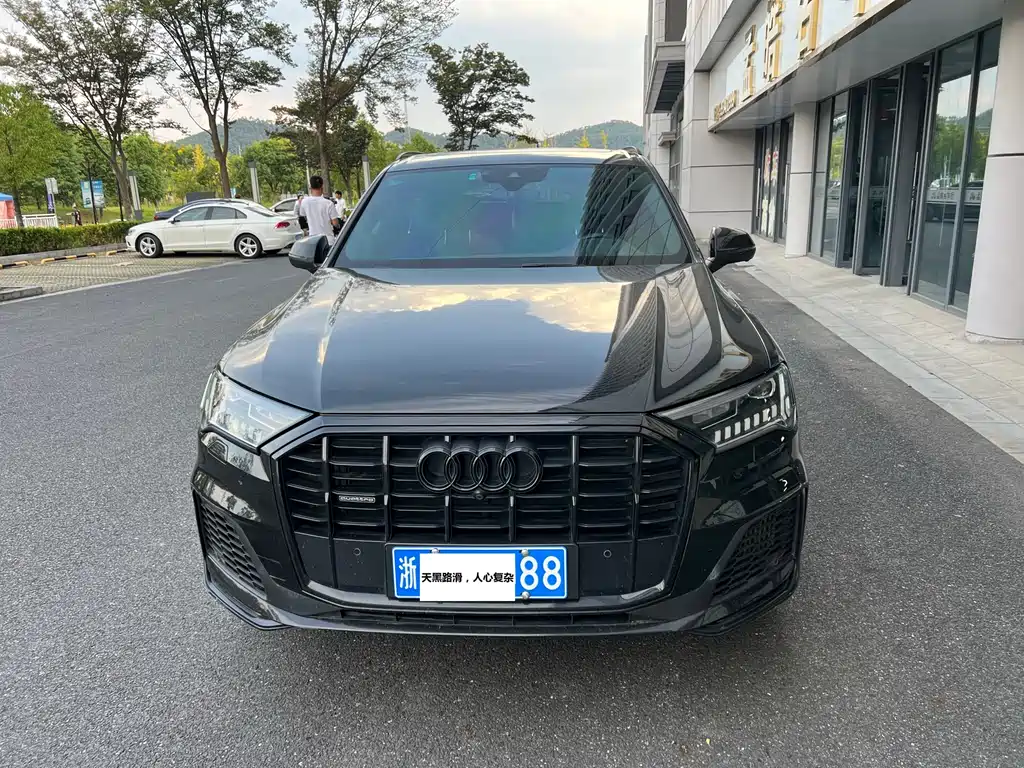 Audi Q7 2022