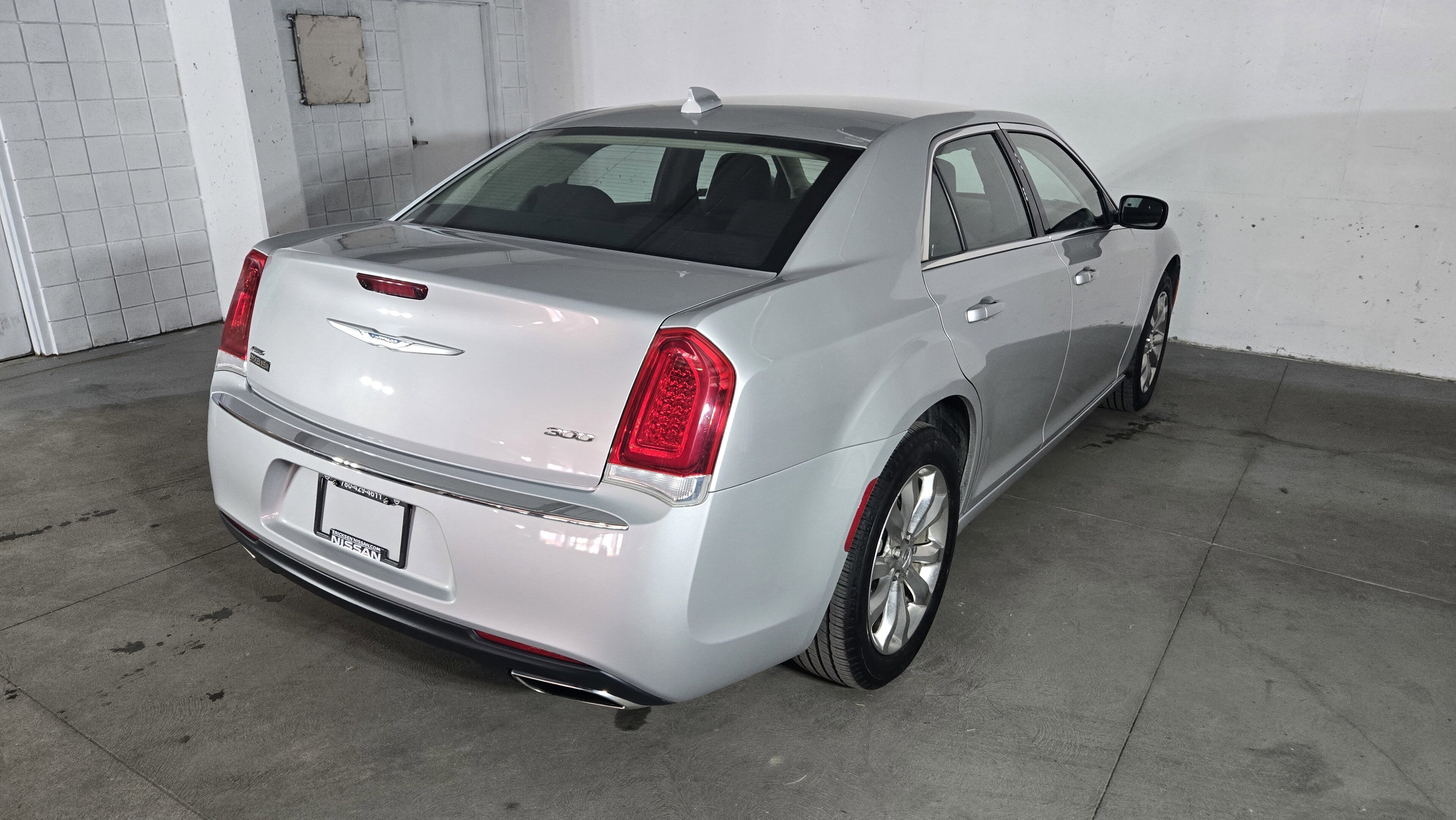 Chrysler 300 2023