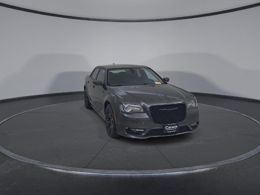 Chrysler 300 2023
