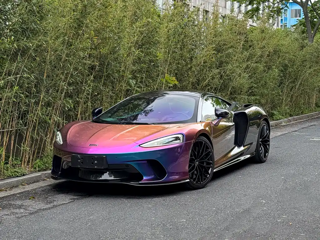 McLaren GT 2023