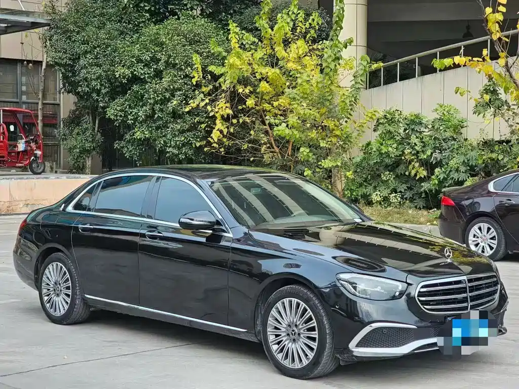 Mercedes-Benz E-Класс 2021
