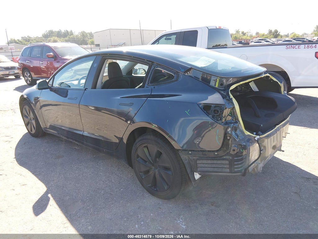 Tesla Model 3 2024