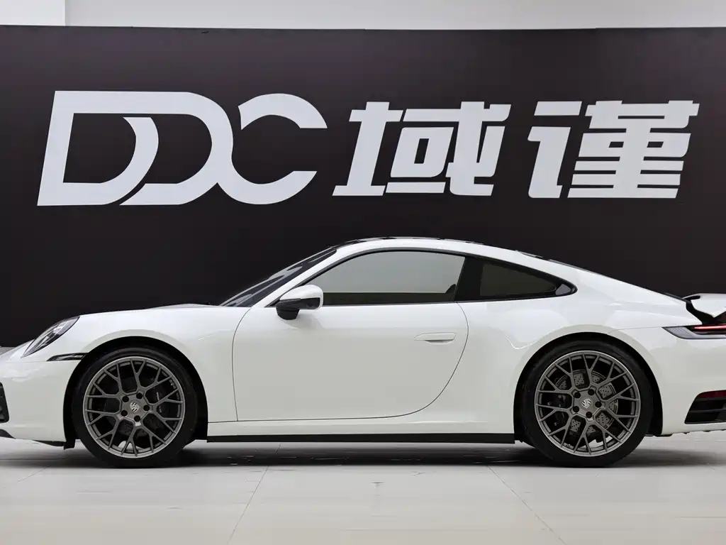 Porsche 911 2021