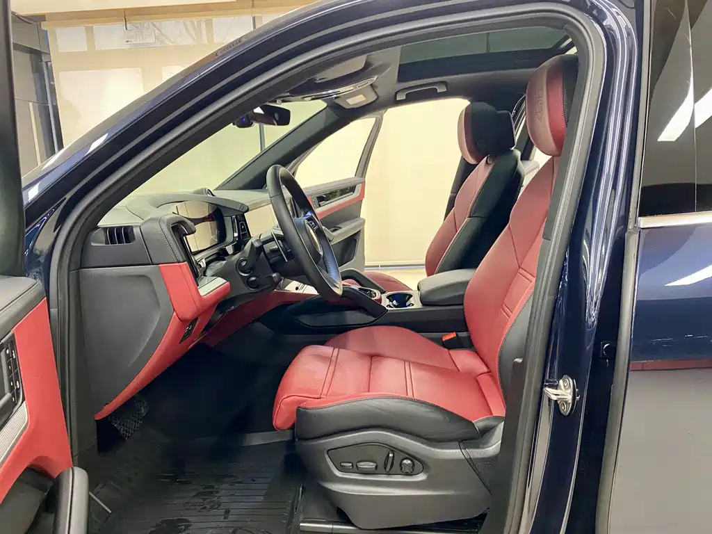 Porsche Cayenne 2024