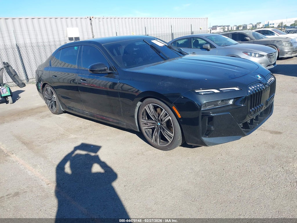 BMW i7 2024