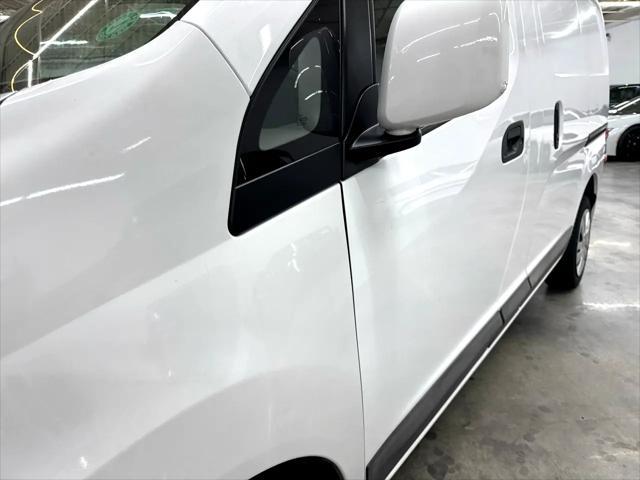Nissan NV200 2021