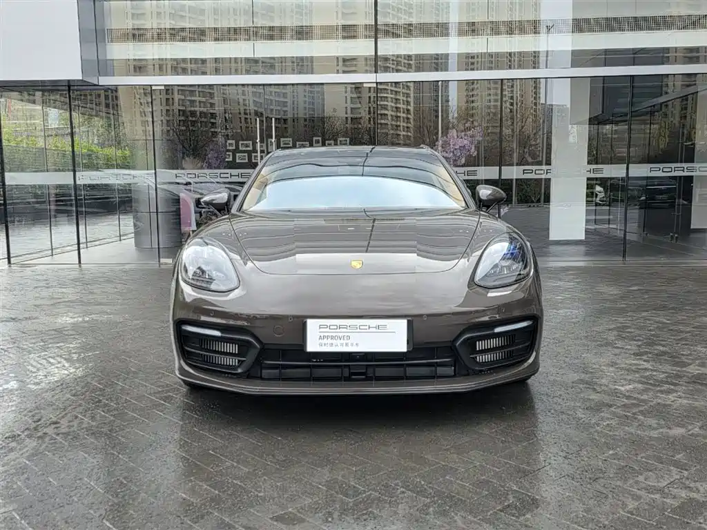 Porsche Panamera 2022