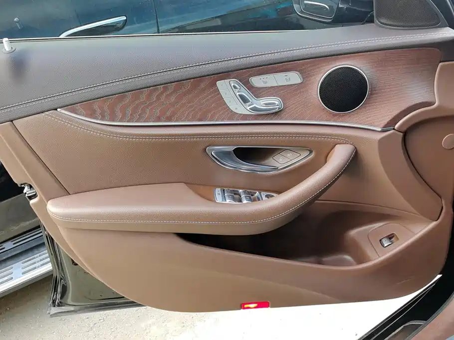 Mercedes-Benz E-Класс 2022