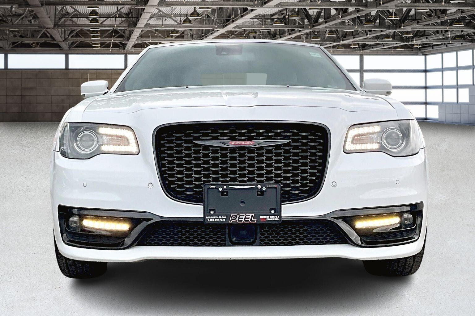 Chrysler 300 2023