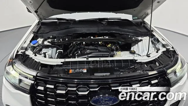 Ford Explorer 2025