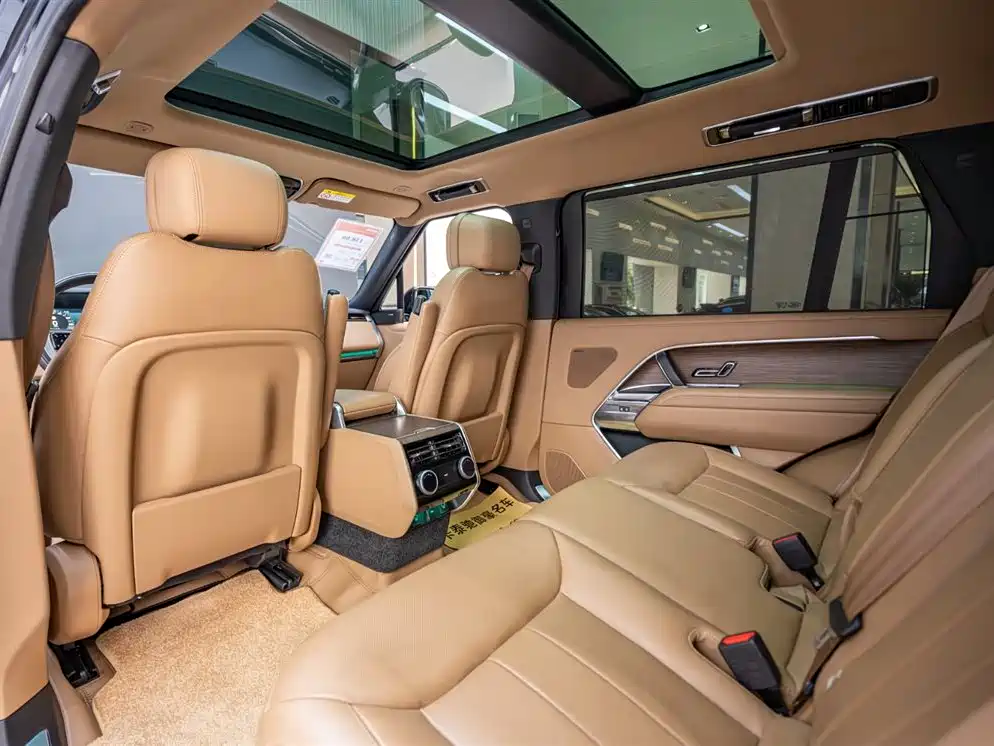 Land Rover Range Rover 2025