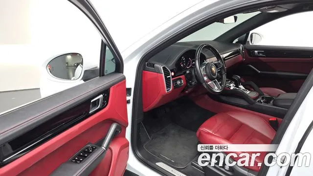 Porsche Cayenne 2021