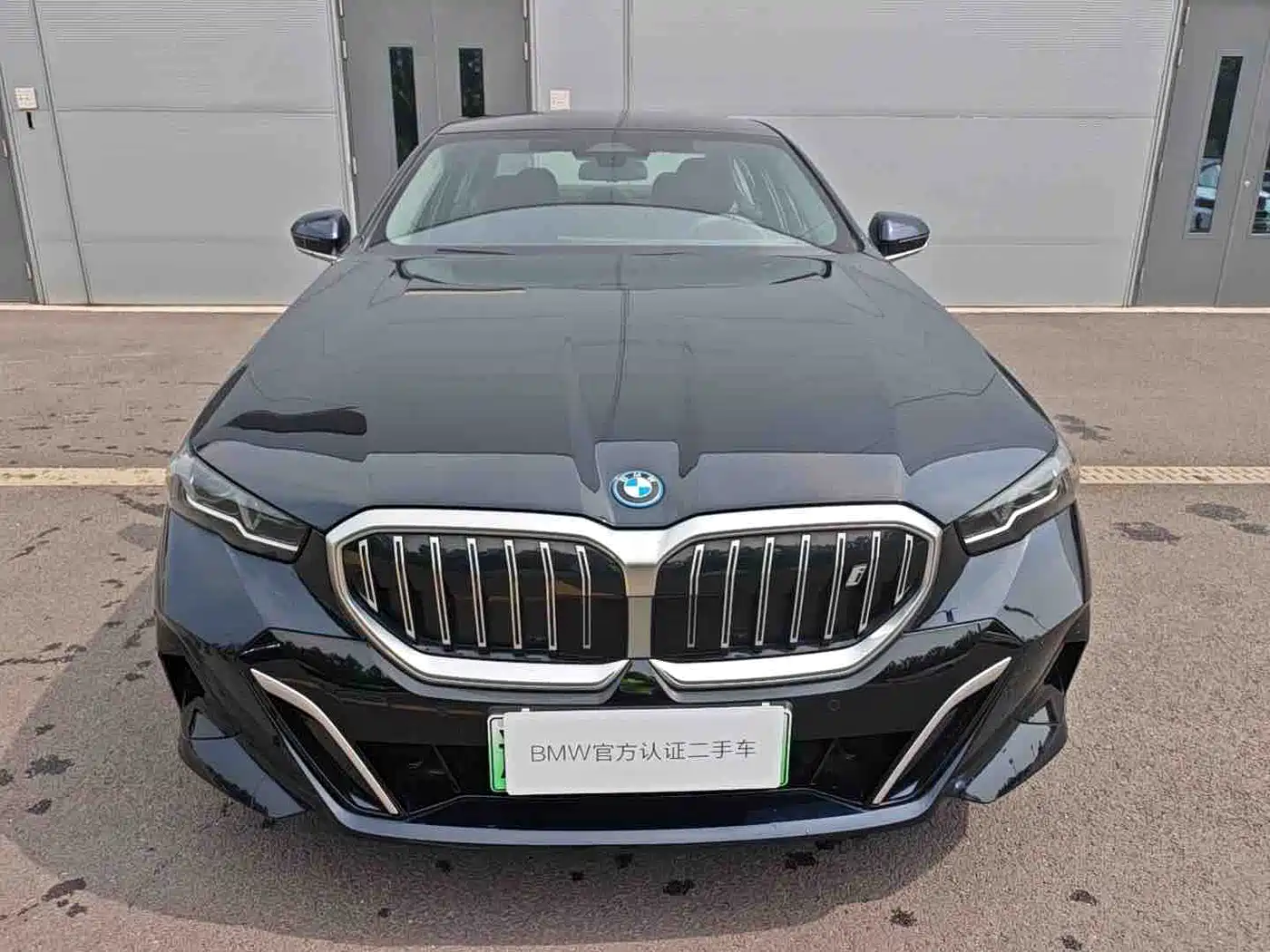 BMW i5 2025