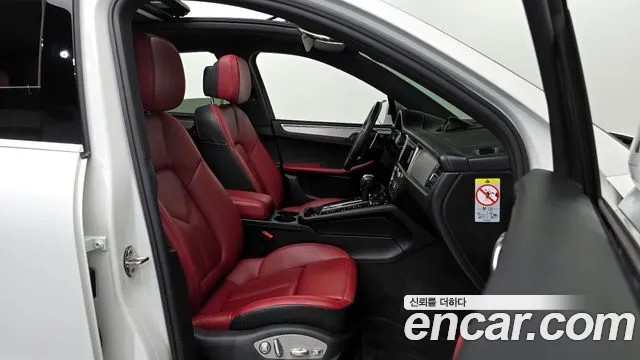 Porsche Macan 2022
