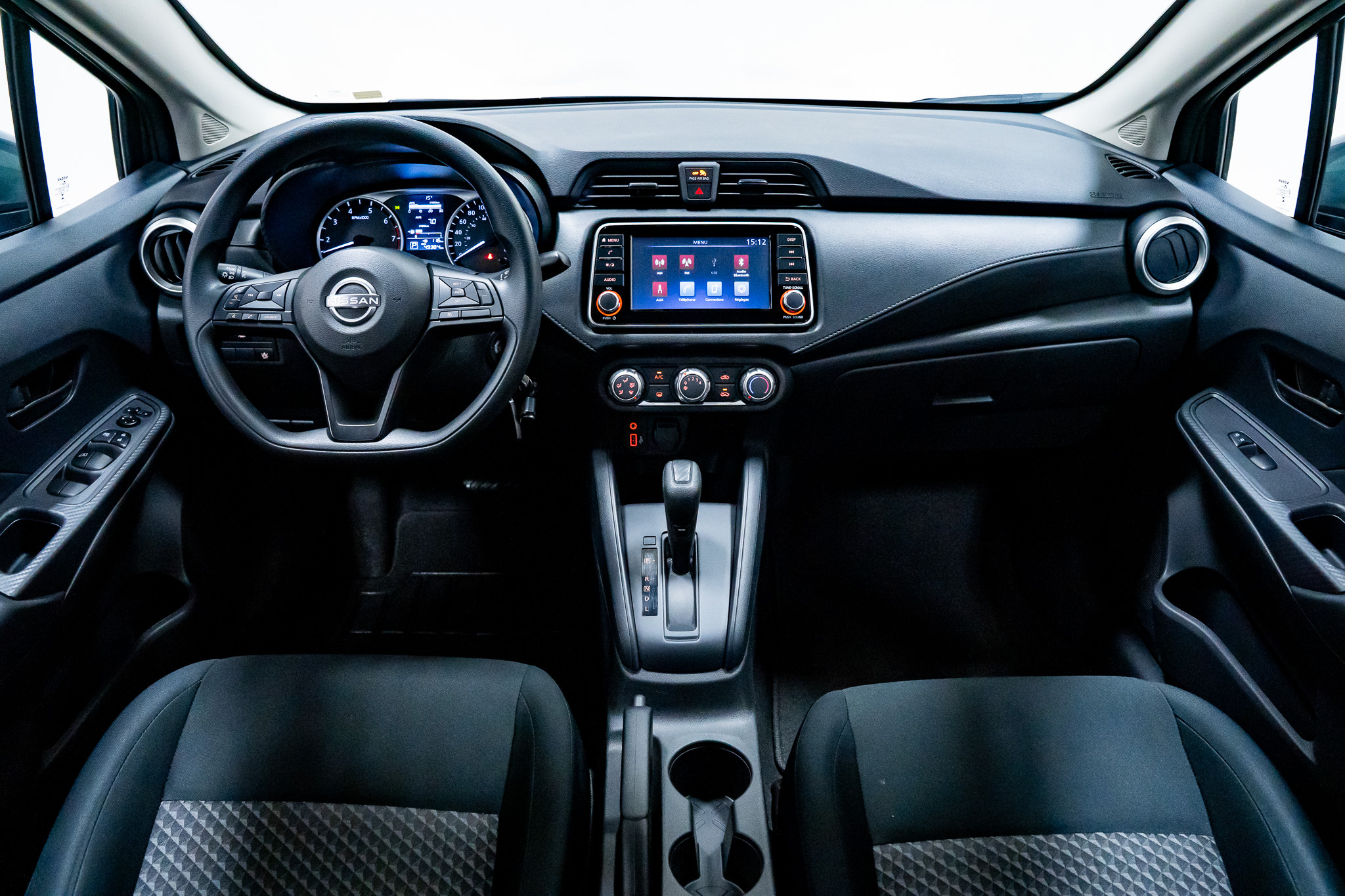 Nissan Versa 2023