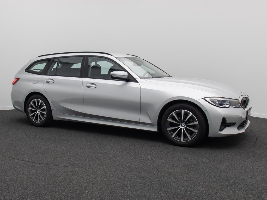 BMW 320 2021