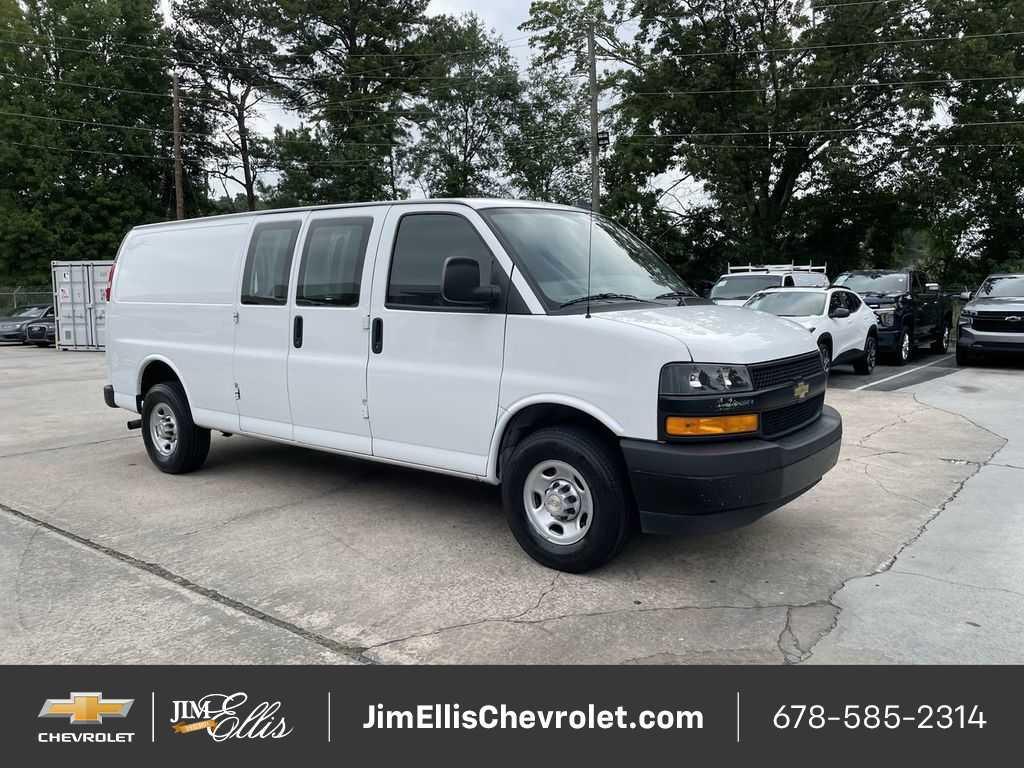 Chevrolet Express 2024