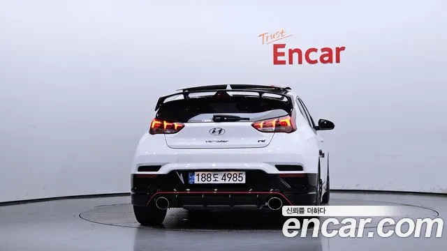 Hyundai Veloster 2021