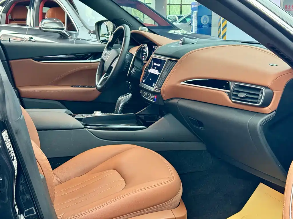 Maserati Levante 2022